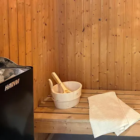 Luxurious In Vaeggerlose With Sauna Сasa de vacaciones Bøtø By