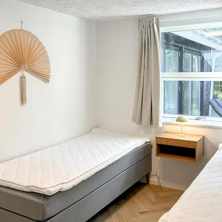 Luxurious In Vaeggerlose With Sauna * Bøtø By